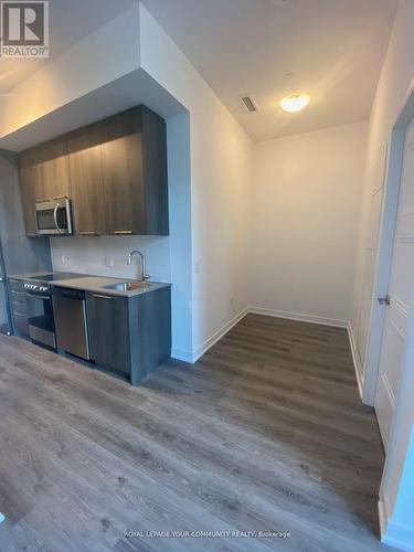 103 - 25 Neighbourhood Lane, Toronto, ON - Indoor Photo Showing Kitchen