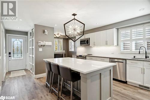 440 Mount Albion Road, Hamilton, ON - Indoor Photo Showing Kitchen With Upgraded Kitchen