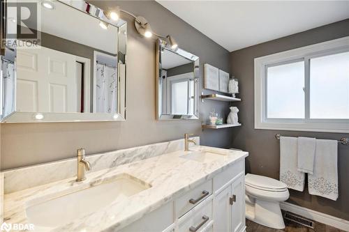 440 Mount Albion Road, Hamilton, ON - Indoor Photo Showing Bathroom