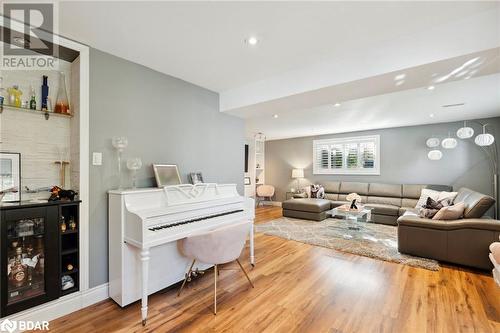 440 Mount Albion Road, Hamilton, ON - Indoor Photo Showing Living Room