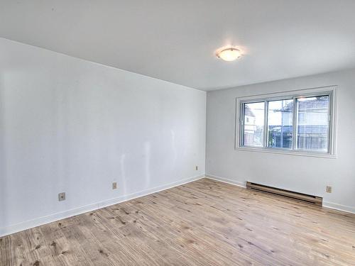 Master bedroom - 5134 Av. Clarendon, Laval (Chomedey), QC - Indoor Photo Showing Other Room