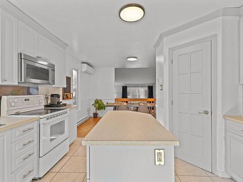 Cuisine - 1529 Rue Des Chênaies, Boisbriand, QC - Indoor Photo Showing Kitchen