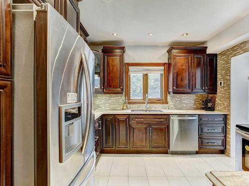 Kitchen - 397 Av. Glengarry, Mont-Royal, QC - Indoor Photo Showing Kitchen