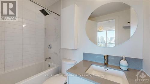 908 - 255 Bay Street, Ottawa, ON - Indoor Photo Showing Bathroom