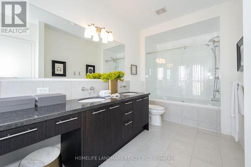 118 Genuine Lane, Richmond Hill, ON - Indoor Photo Showing Bathroom