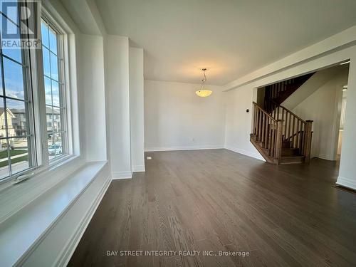 1224 Wheat Boom Drive, Oakville, ON - Indoor Photo Showing Other Room