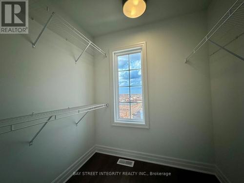 1224 Wheat Boom Drive, Oakville, ON - Indoor Photo Showing Other Room