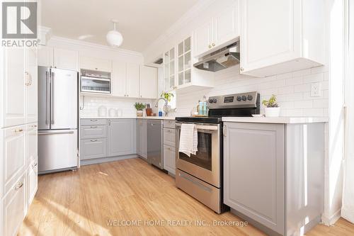 1003 - 2470 Eglinton Avenue W, Toronto, ON - Indoor Photo Showing Kitchen With Upgraded Kitchen