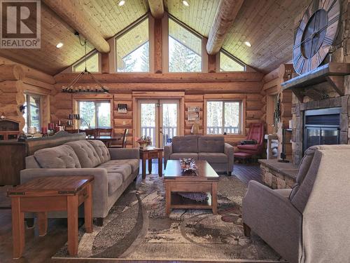 5373 Kallum Drive, 108 Mile Ranch, BC - Indoor Photo Showing Living Room With Fireplace