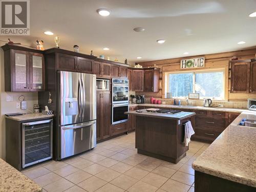 5373 Kallum Drive, 108 Mile Ranch, BC - Indoor Photo Showing Kitchen With Double Sink