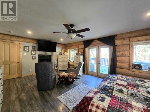 5373 Kallum Drive, 108 Mile Ranch, BC - Indoor Photo Showing Bedroom