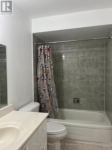 2 - 25 Cardwell Avenue, Toronto, ON - Indoor Photo Showing Bathroom