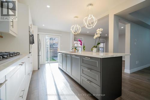 13 Fallstar Crescent, Brampton, ON - Indoor Photo Showing Kitchen With Upgraded Kitchen