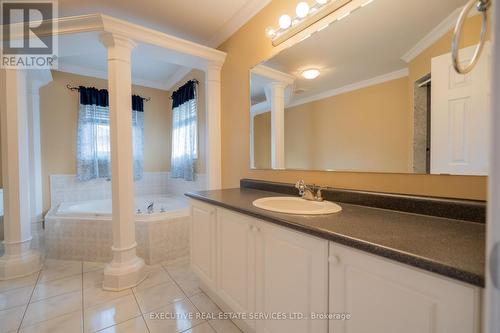 13 Fallstar Crescent, Brampton, ON - Indoor Photo Showing Bathroom