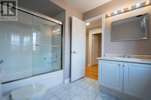 13 Fallstar Crescent, Brampton, ON - Indoor Photo Showing Bathroom