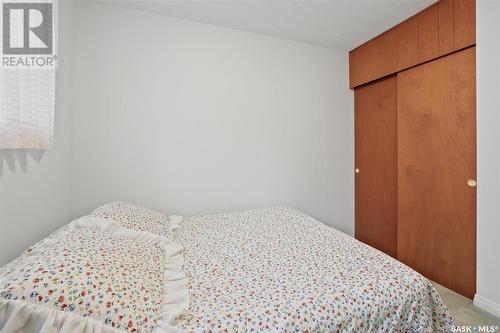 188 Salisbury Drive, Saskatoon, SK - Indoor Photo Showing Bedroom