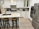 431 Paliser Crescent S, Richmond Hill, ON  - Indoor Photo Showing Kitchen With Upgraded Kitchen 