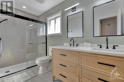 112 Tweed Crescent, Russell, ON - Indoor Photo Showing Bathroom