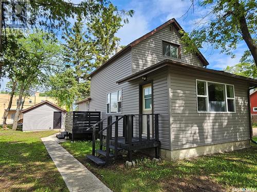 710 Carleton Street, Moosomin, SK - Outdoor