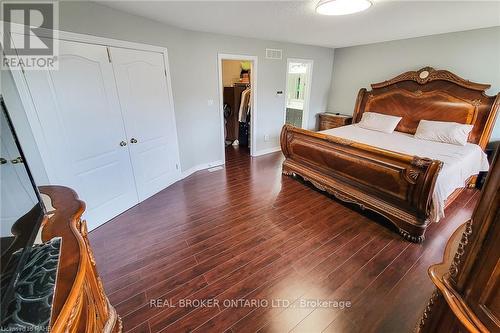 56 Bosworth Street, Hamilton, ON - Indoor Photo Showing Bedroom