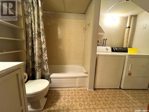 183 5Th Avenue W, Central Butte, SK - Indoor Photo Showing Laundry Room