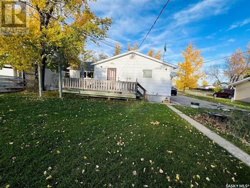 183 5Th Avenue W, Central Butte, SK - Outdoor With Deck Patio Veranda