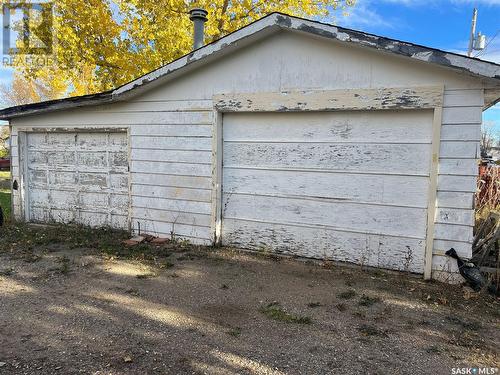 183 5Th Avenue W, Central Butte, SK - Outdoor