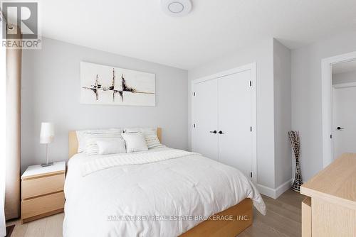 62 Crestview Drive, Middlesex Centre (Komoka), ON - Indoor Photo Showing Bedroom