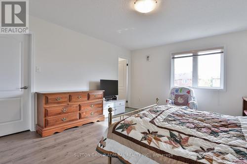 86 Gas Lamp Lane, Markham, ON - Indoor Photo Showing Bedroom