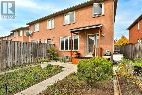 86 Gas Lamp Lane, Markham, ON - Outdoor