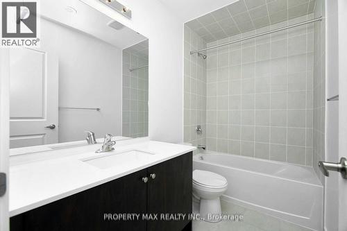 13 Engel Street, Vaughan, ON - Indoor Photo Showing Bathroom