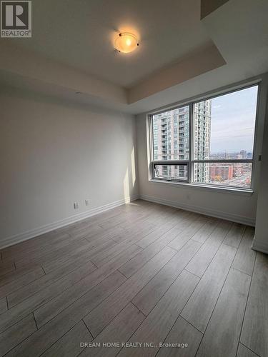 1907 - 30 Elm Drive, Mississauga, ON - Indoor Photo Showing Other Room