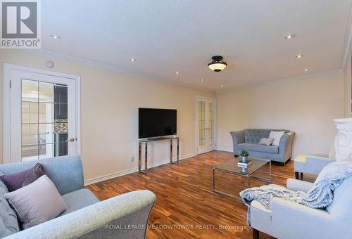 2857 Termini Terrace, Mississauga, ON - Indoor Photo Showing Living Room