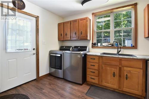 470 Dibble Street W, Prescott, ON - Indoor Photo Showing Laundry Room