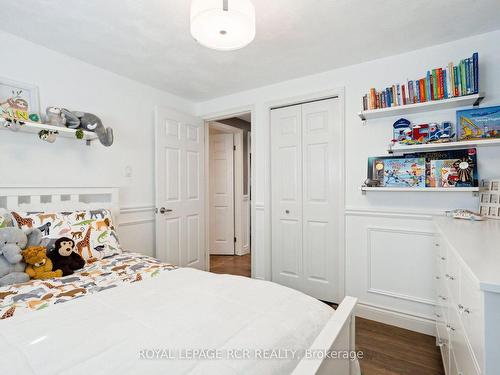 440 Mount Albion Rd, Hamilton, ON - Indoor Photo Showing Bedroom