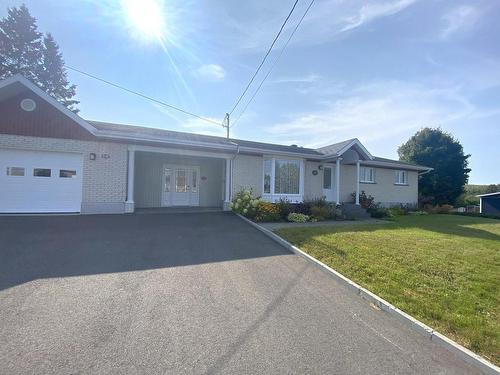 Frontage - 10 Rue Gagné, Saint-Hubert-De-Rivière-Du-Loup, QC - Outdoor With Facade