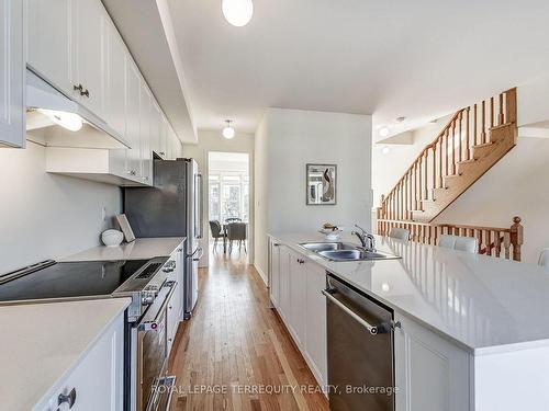 10 Cunliffe Lane W, Ajax, ON - Indoor Photo Showing Kitchen With Double Sink With Upgraded Kitchen