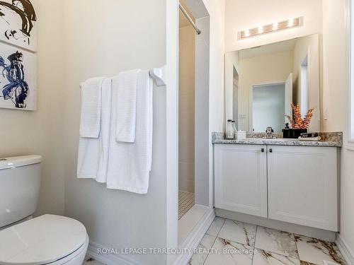 10 Cunliffe Lane W, Ajax, ON - Indoor Photo Showing Bathroom