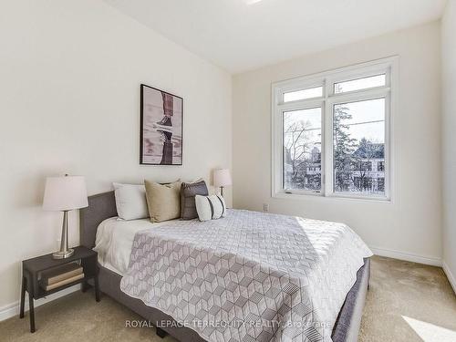 10 Cunliffe Lane W, Ajax, ON - Indoor Photo Showing Bedroom