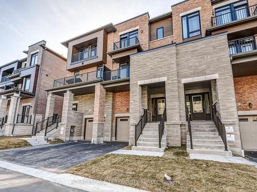 10 Cunliffe Lane W, Ajax, ON - Outdoor With Balcony With Facade