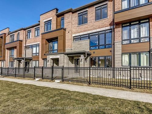 10 Cunliffe Lane W, Ajax, ON - Outdoor With Balcony With Facade