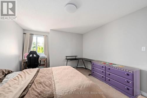 952 Whetherfield Street, London, ON - Indoor Photo Showing Bedroom