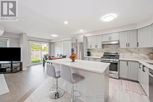 952 Whetherfield Street, London, ON - Indoor Photo Showing Kitchen With Double Sink With Upgraded Kitchen