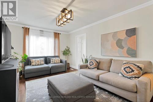 40 Rogers Road, Toronto, ON - Indoor Photo Showing Living Room