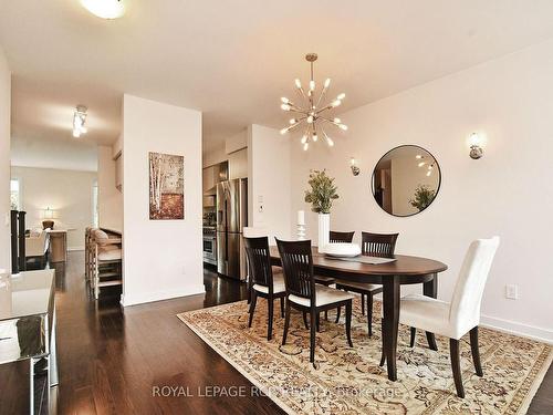 65 Anchusa Dr, Richmond Hill, ON - Indoor Photo Showing Dining Room