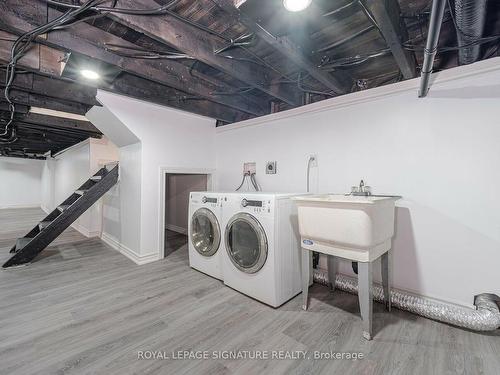 35 Britannia Ave, Hamilton, ON - Indoor Photo Showing Laundry Room