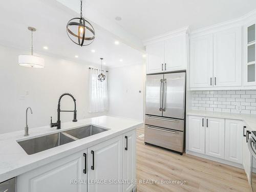 35 Britannia Ave, Hamilton, ON - Indoor Photo Showing Kitchen With Double Sink With Upgraded Kitchen