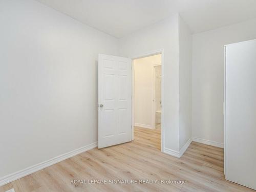 35 Britannia Ave, Hamilton, ON - Indoor Photo Showing Bathroom