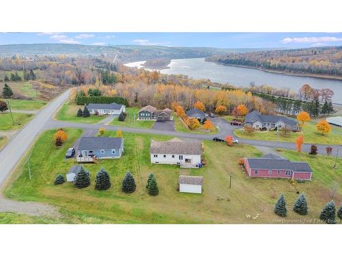 4 Walton Crt, Hartland, NB 