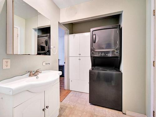 Bathroom - 439 Rue Des Patriotes, Saint-Pie, QC - Indoor Photo Showing Laundry Room